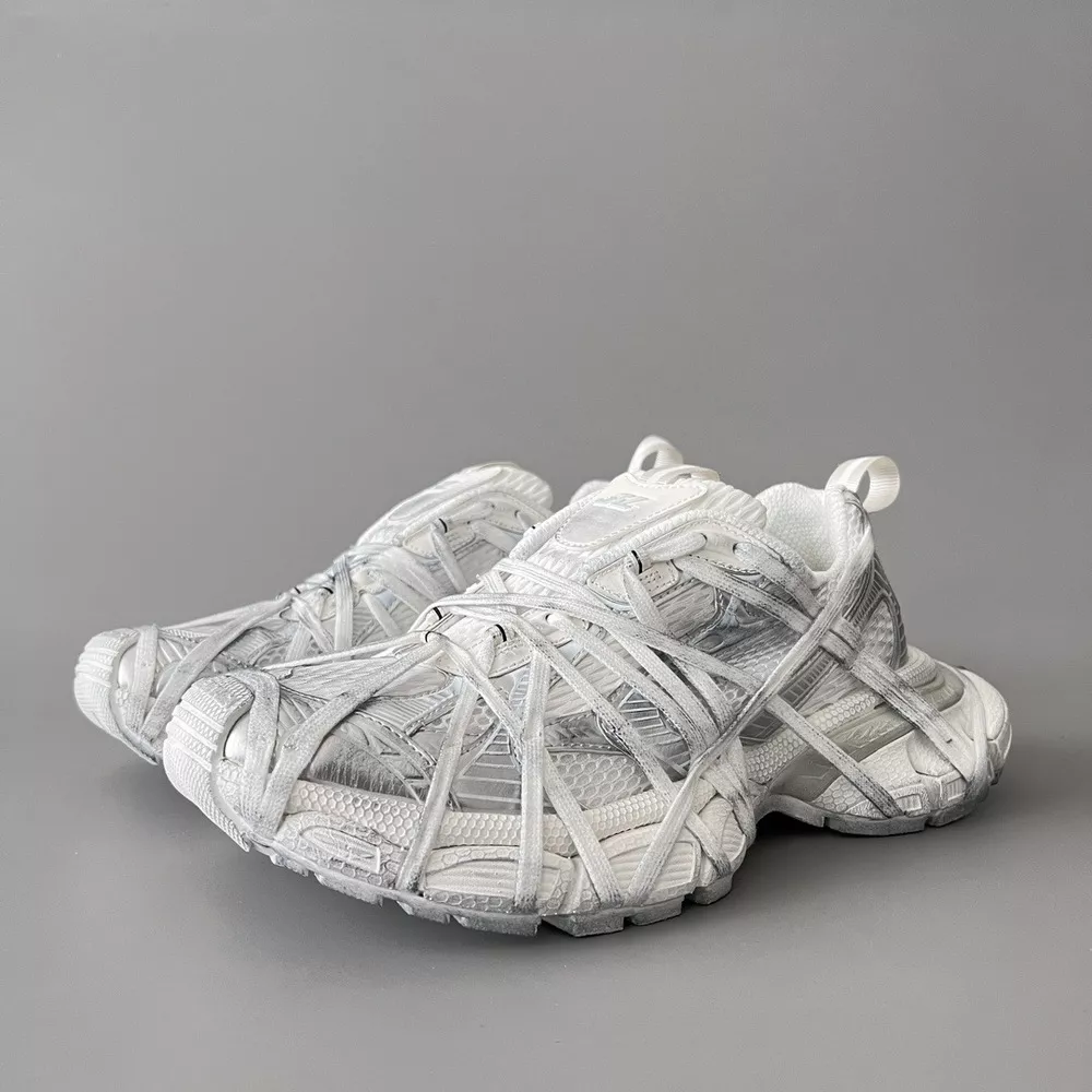 Balenciaga 3XL (2)-02