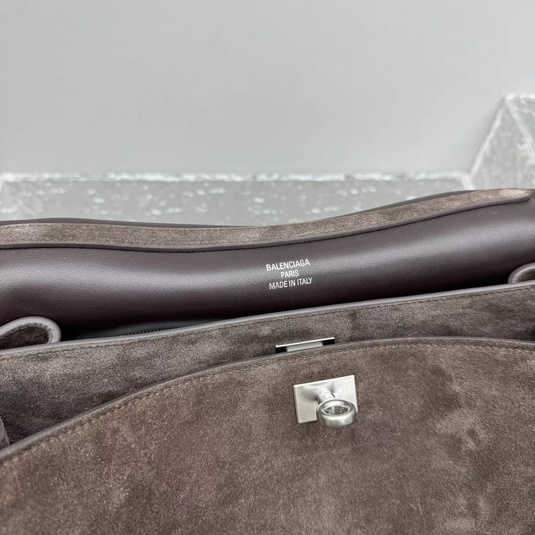 Balenciaga Rodeo Medium-10