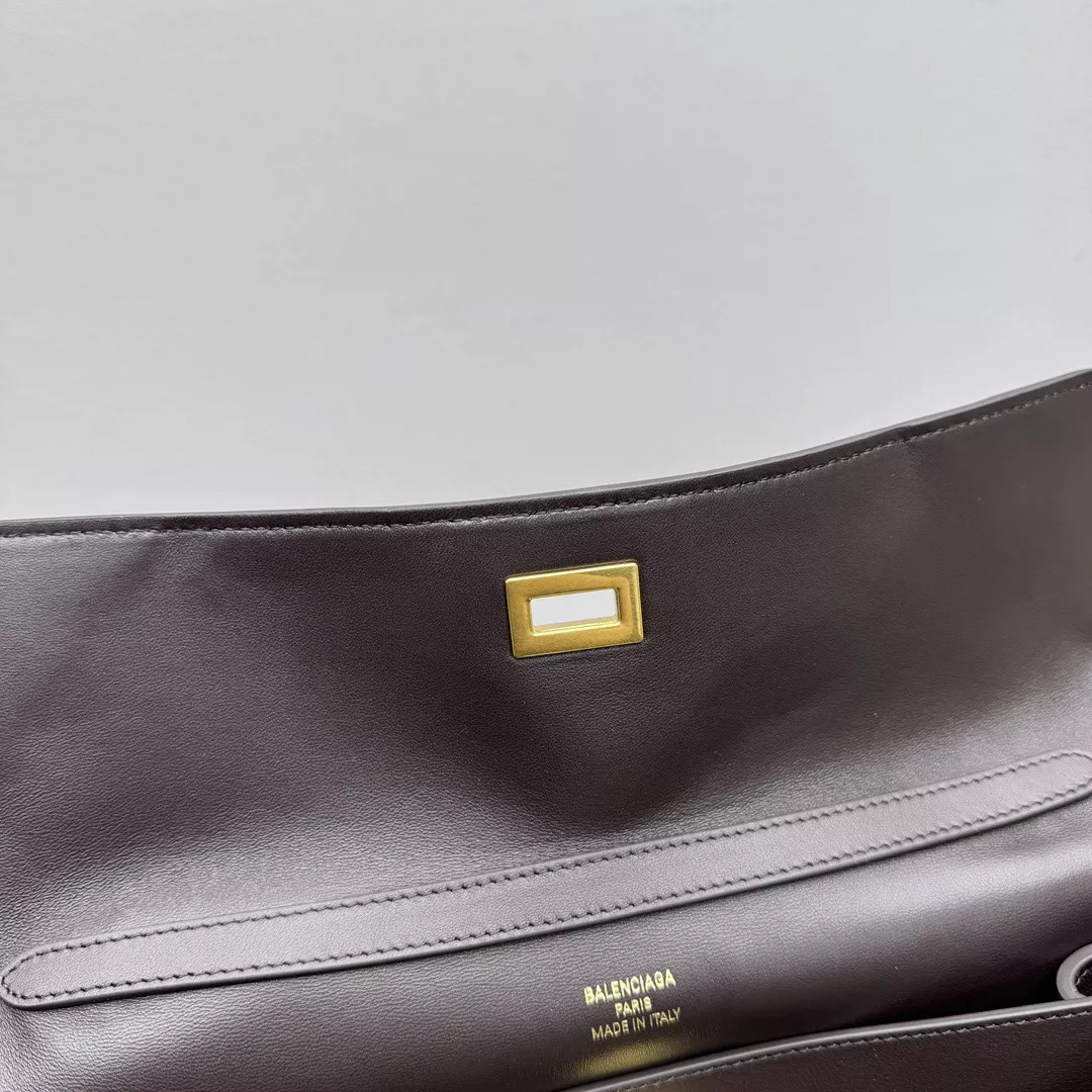 Balenciaga Rodeo Medium-12