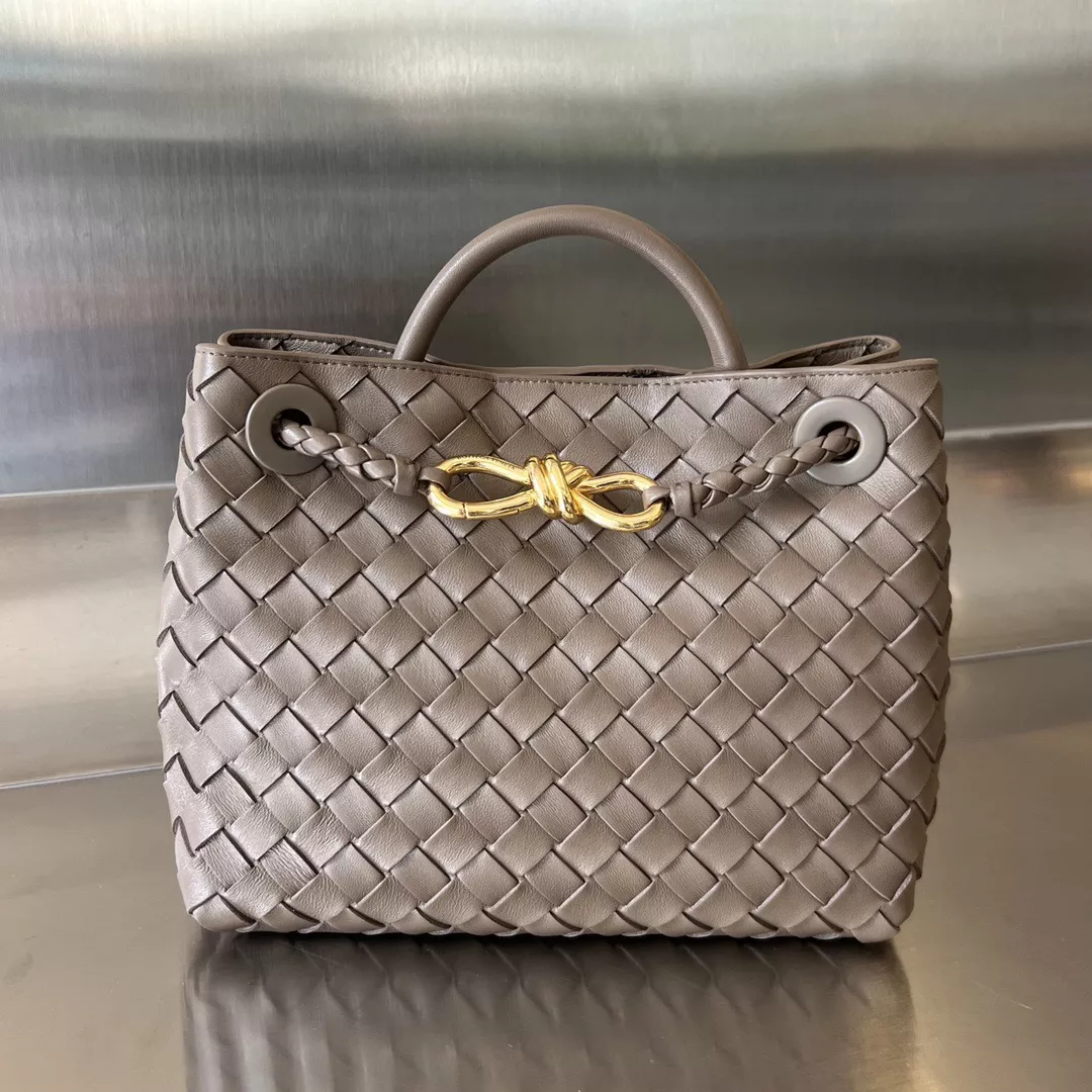 Bottega Veneta Andiamo-01