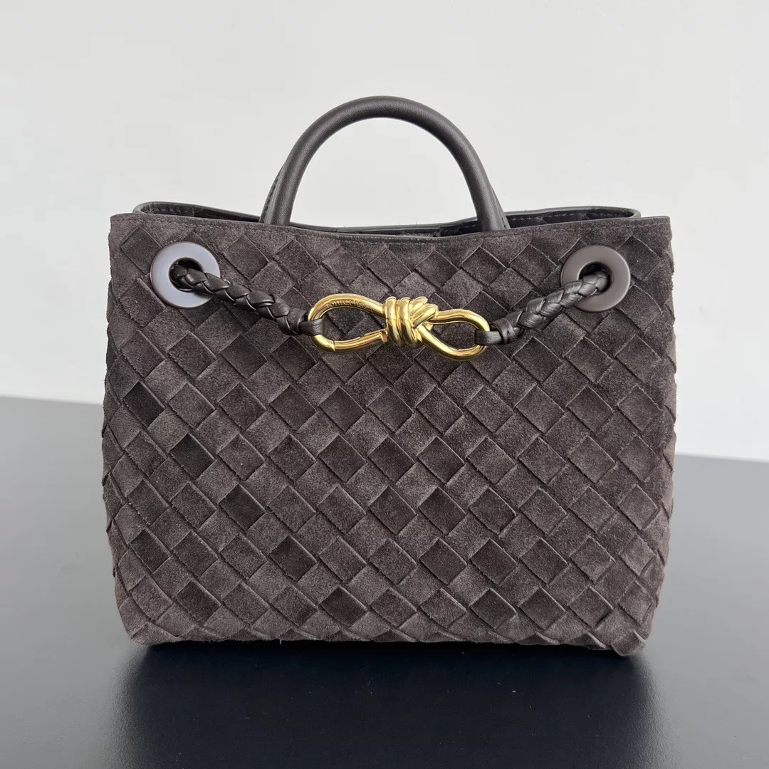 Bottega Veneta Andiamo-01