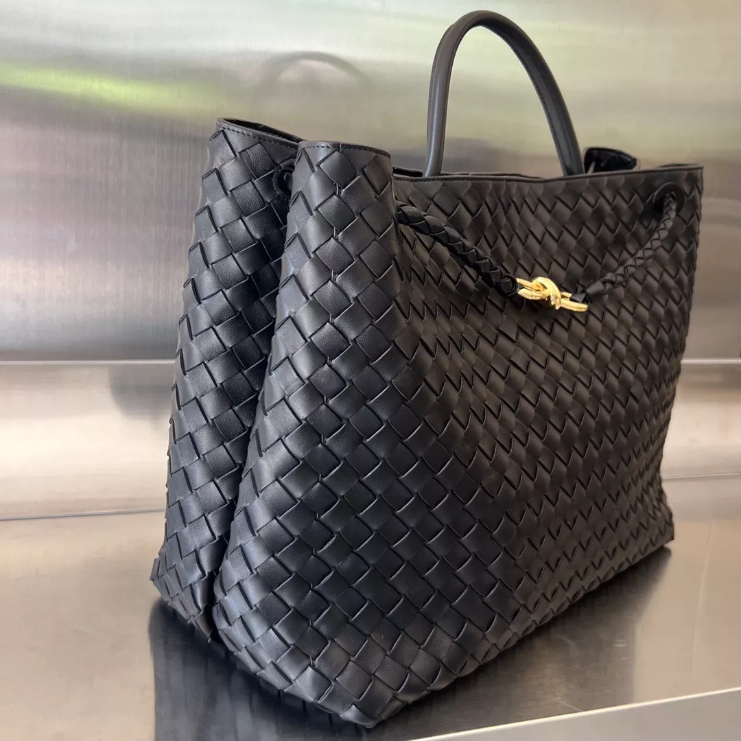 Bottega Veneta Andiamo-02