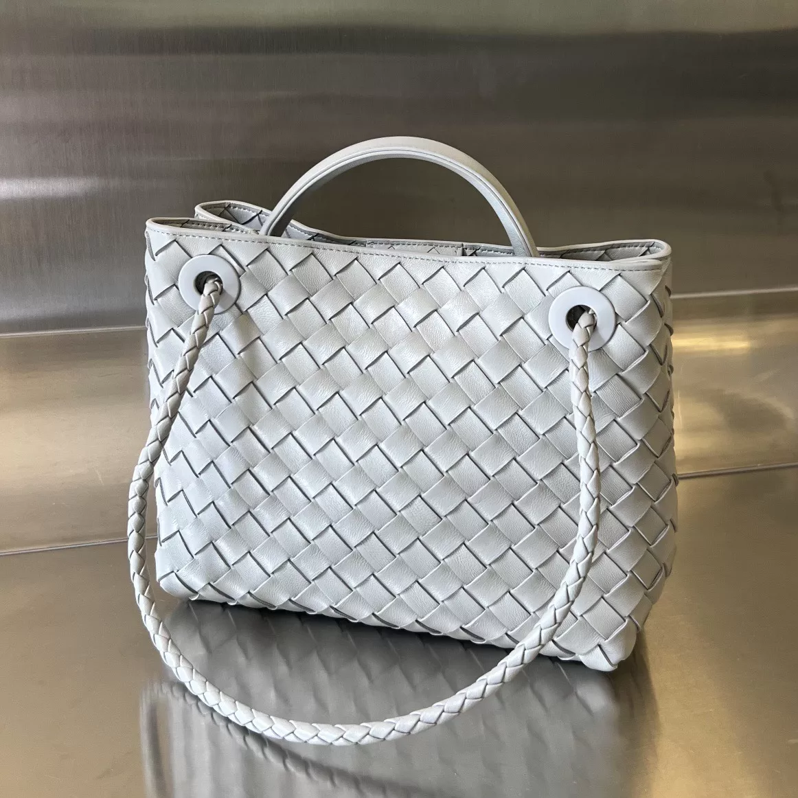 Bottega Veneta Andiamo-02