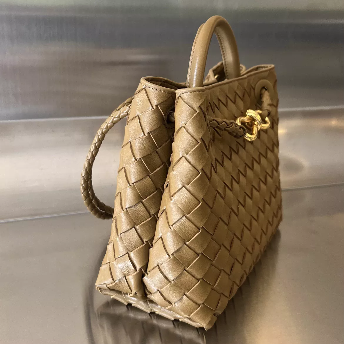 Bottega Veneta Andiamo-02