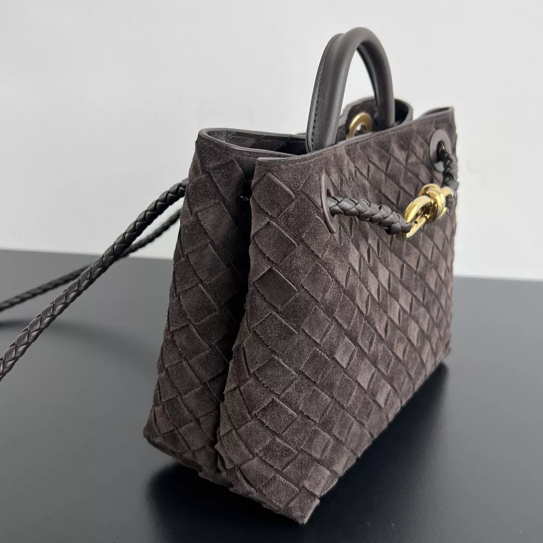 Bottega Veneta Andiamo-02