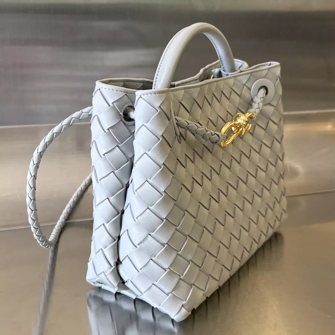 Bottega Veneta Andiamo-03