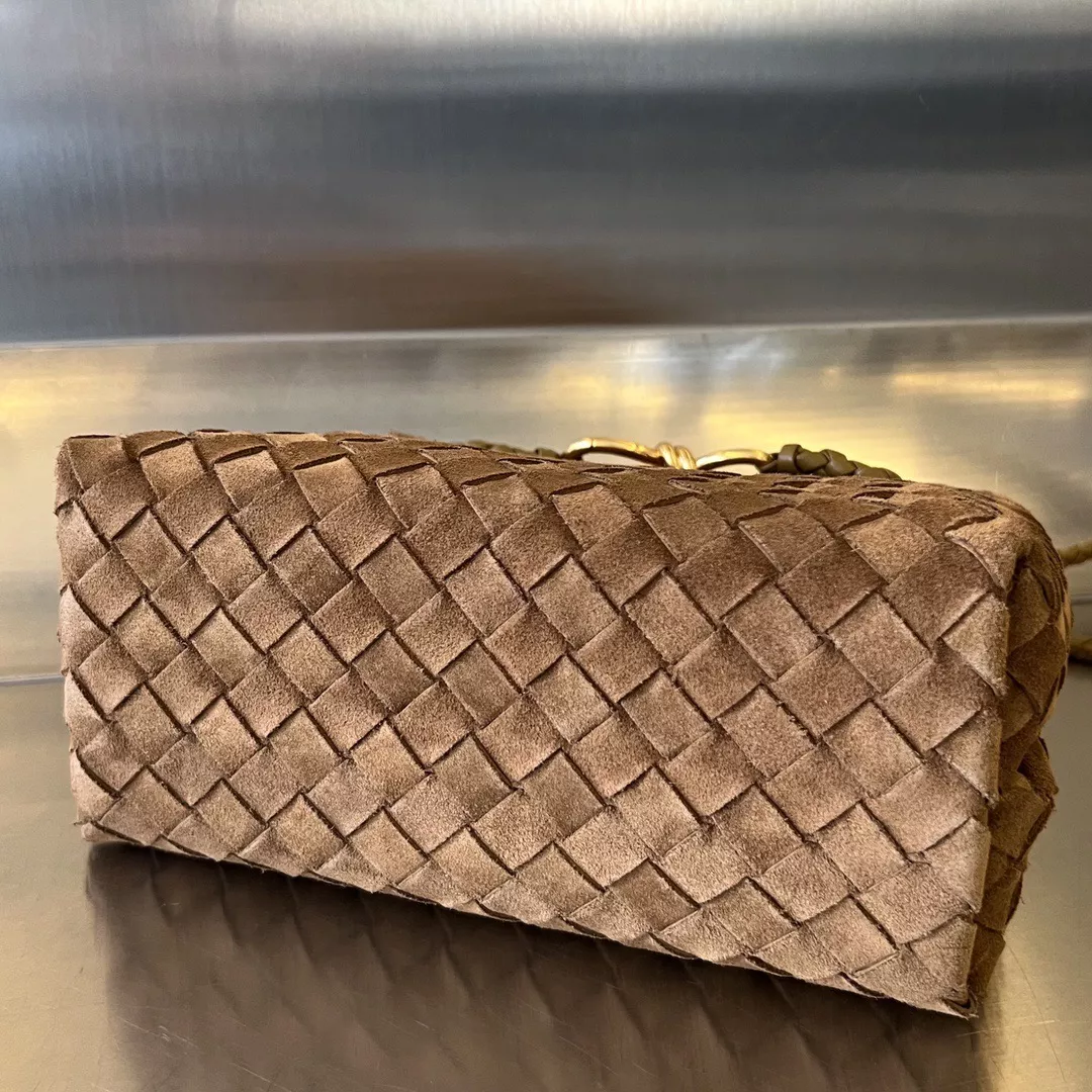 Bottega Veneta Andiamo-04