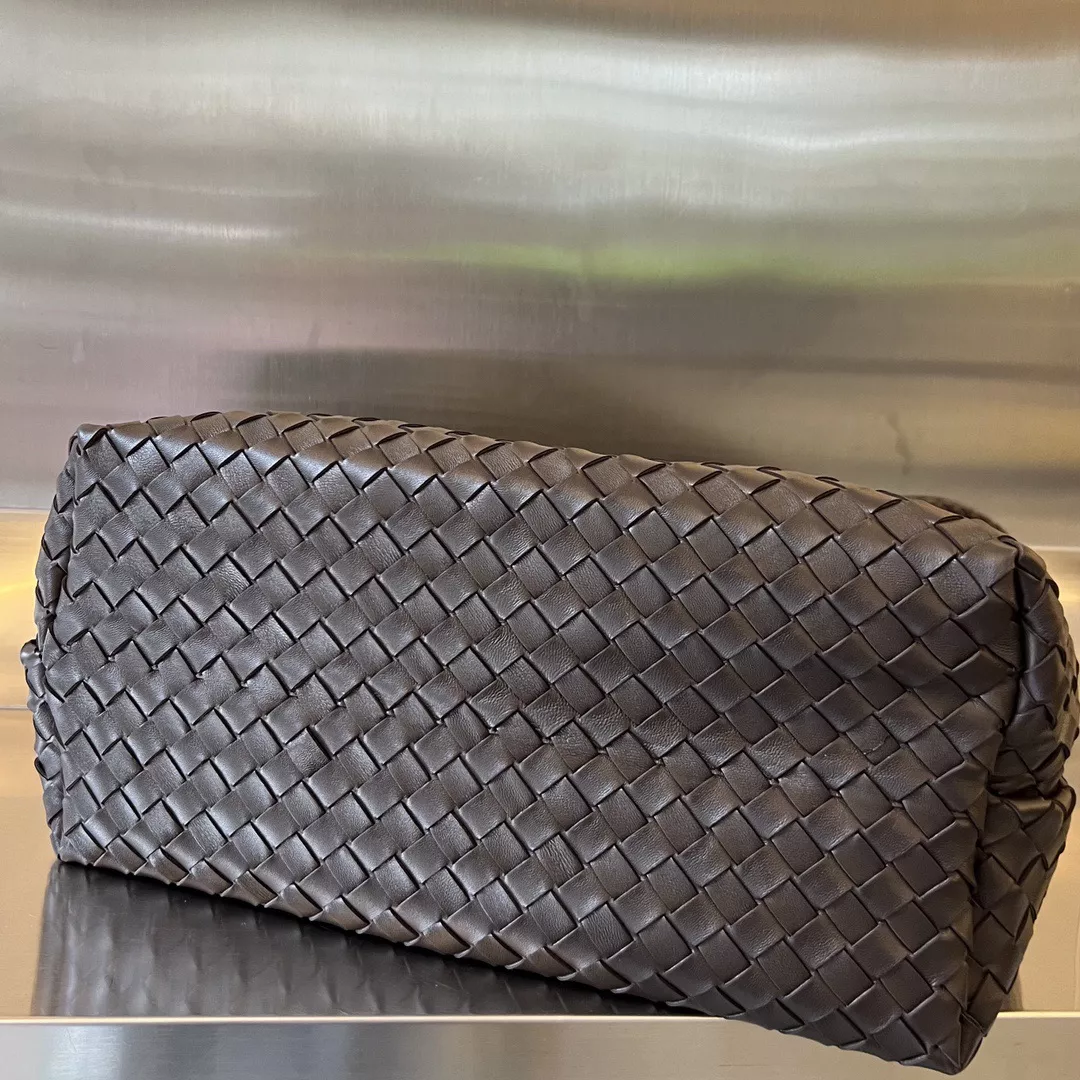 Bottega Veneta Andiamo-04