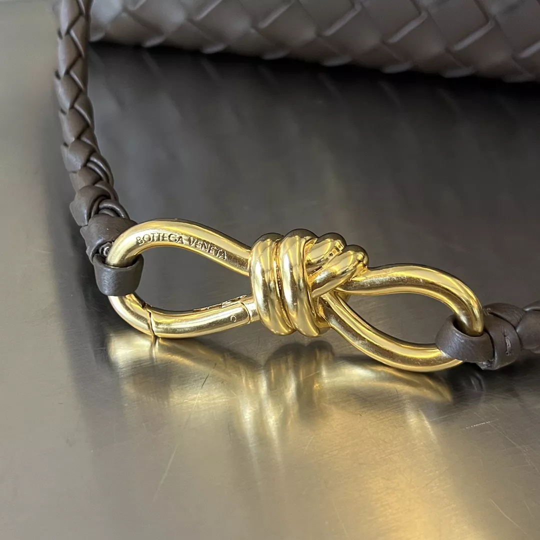 Bottega Veneta Andiamo-06