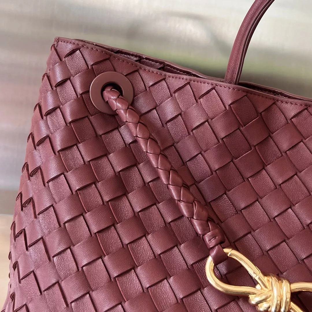 Bottega Veneta Andiamo-07