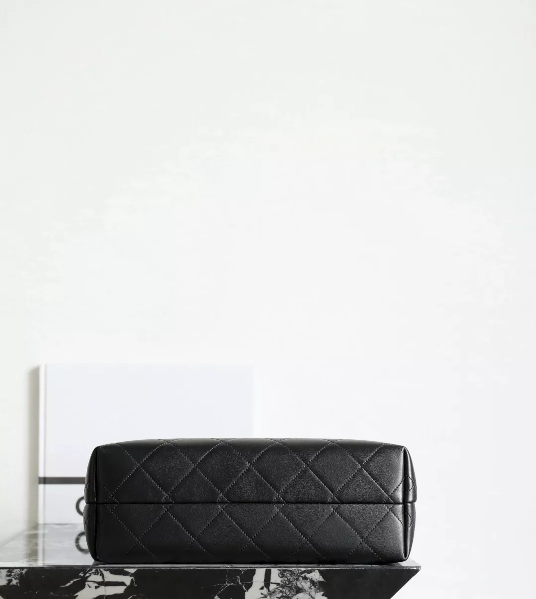 Chanel 25 Shopping Bag-15