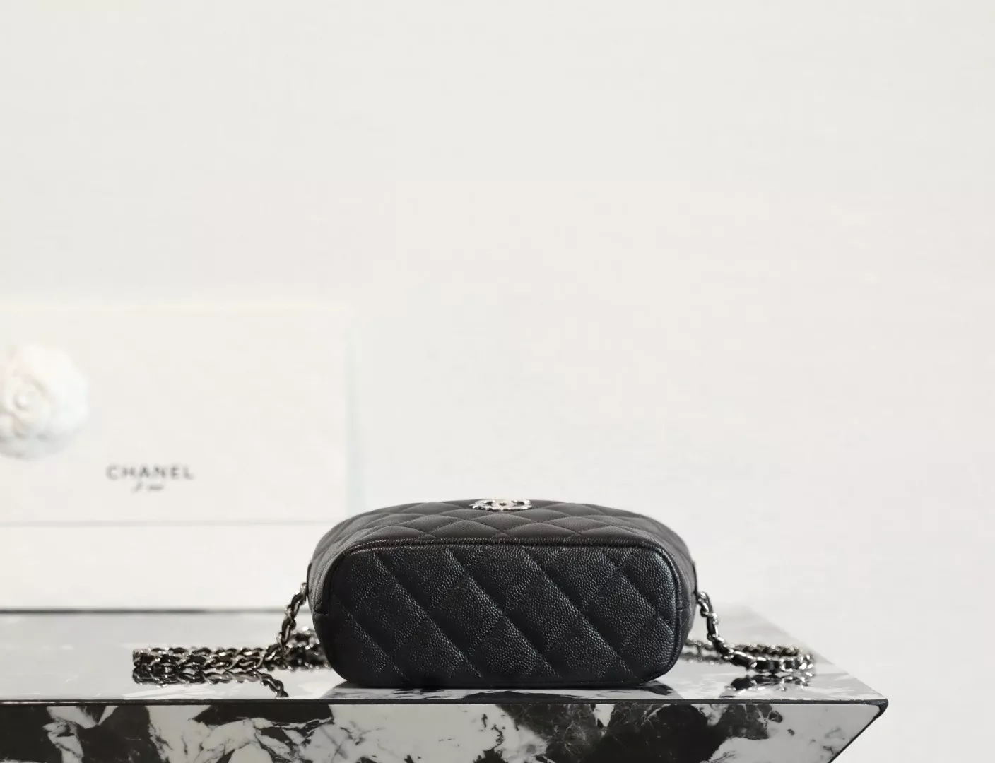 Chanel 25 hobo bag-07