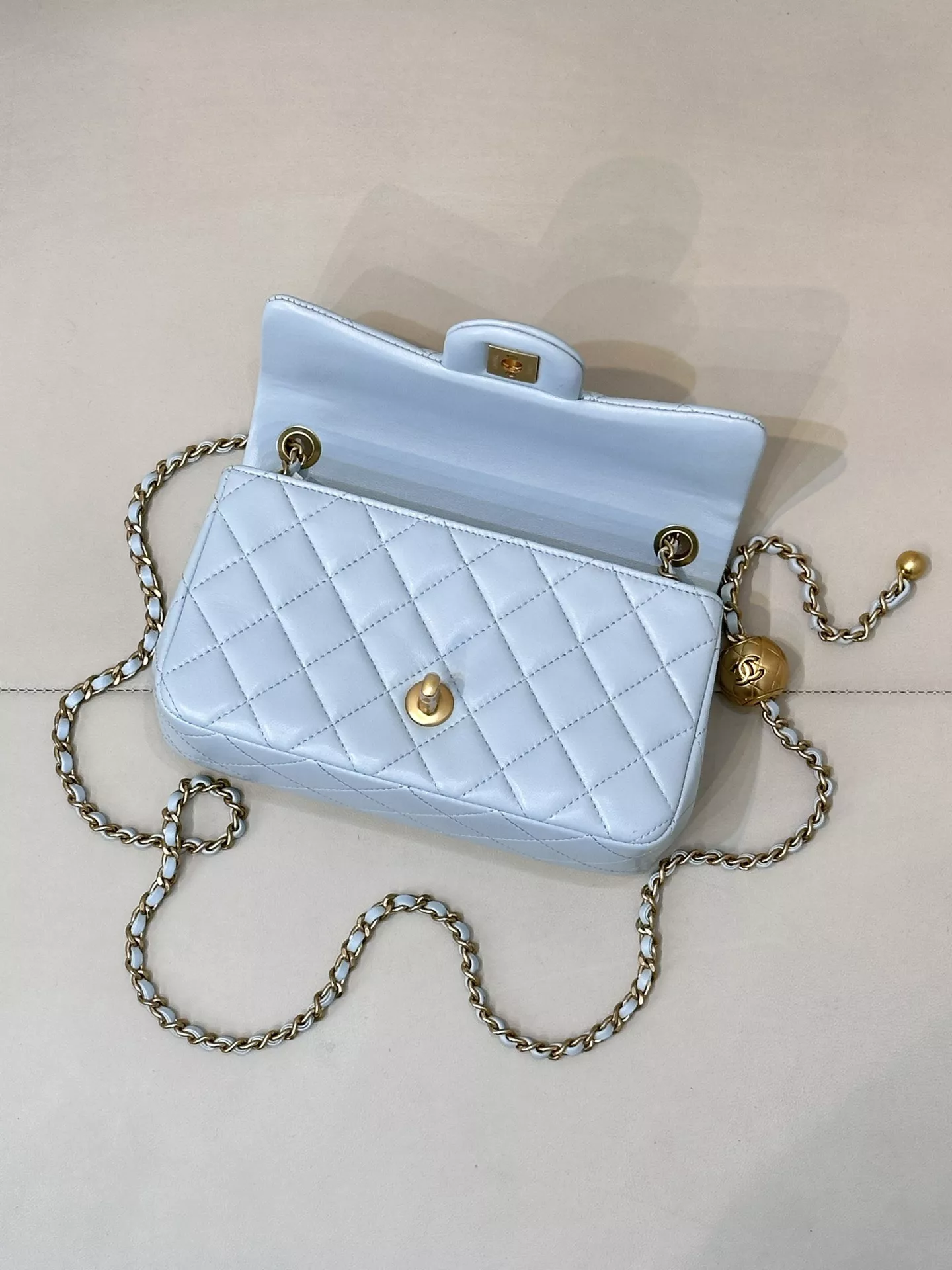 Chanel Small Flap Bag-15