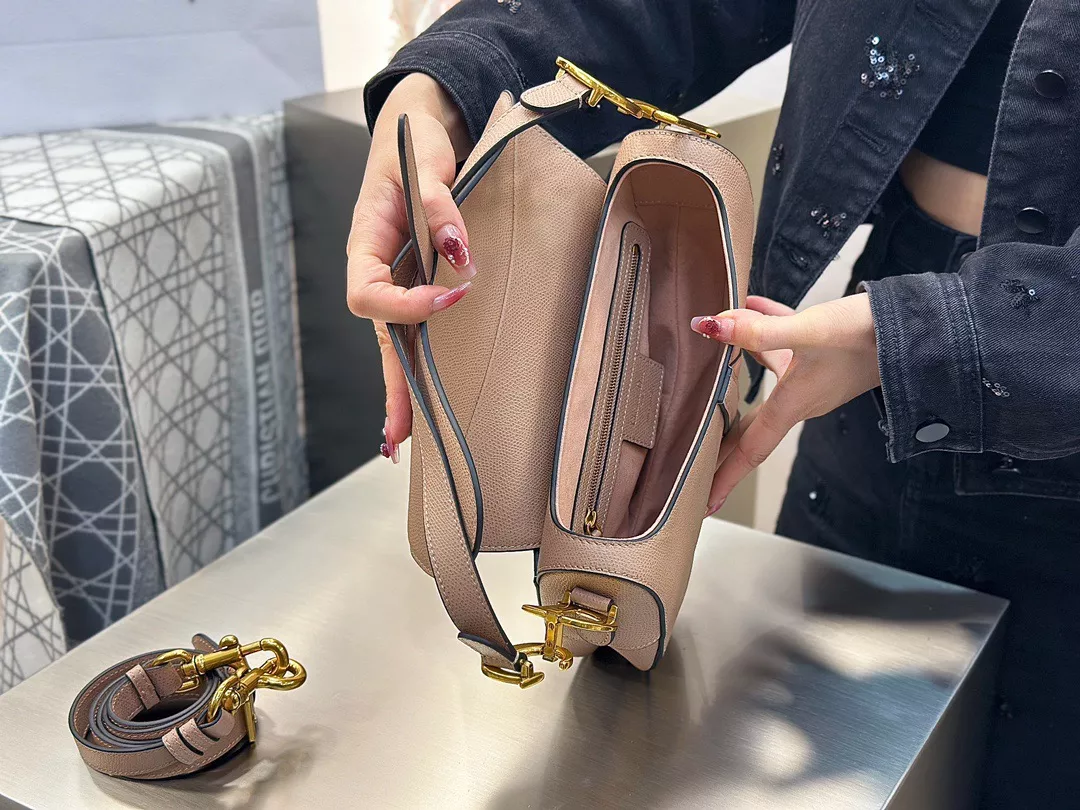 Dior Saddle-06