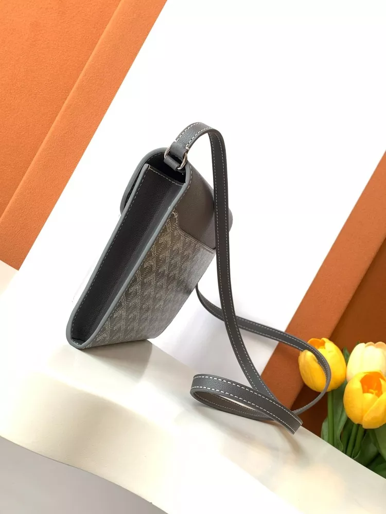 Goyard Chypre Pouch-Wallet-02