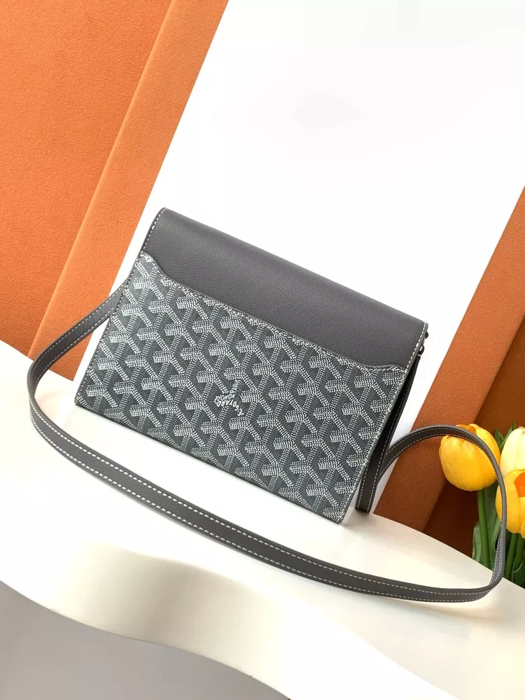 Goyard Chypre Pouch-Wallet-04