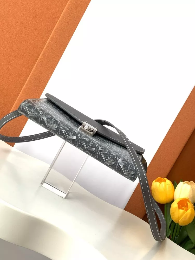 Goyard Chypre Pouch-Wallet-05