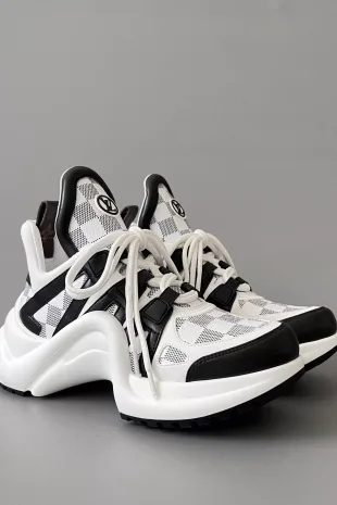 Louis Vuitton Archlight