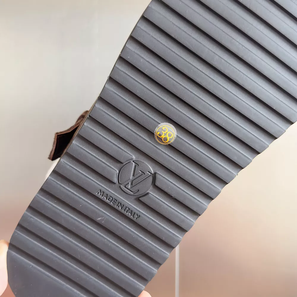 Louis Vuitton Colorado-27