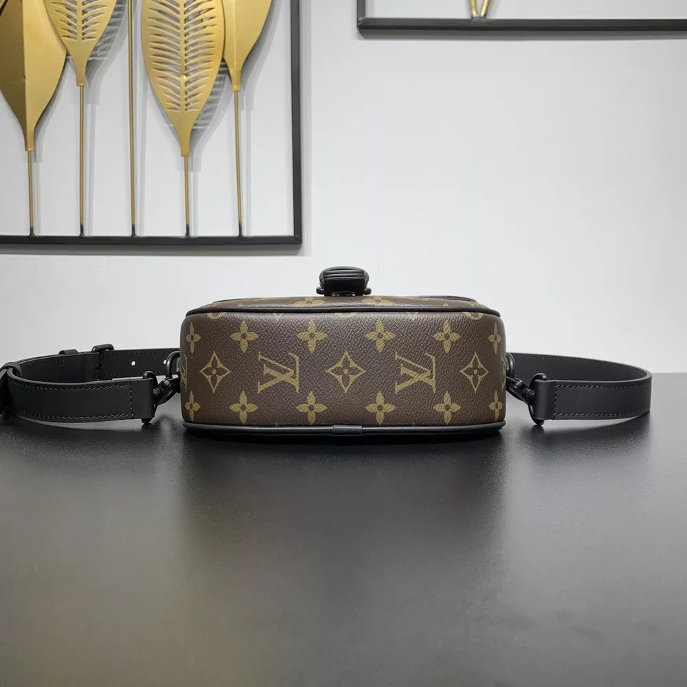 Louis Vuitton Montsouris-04