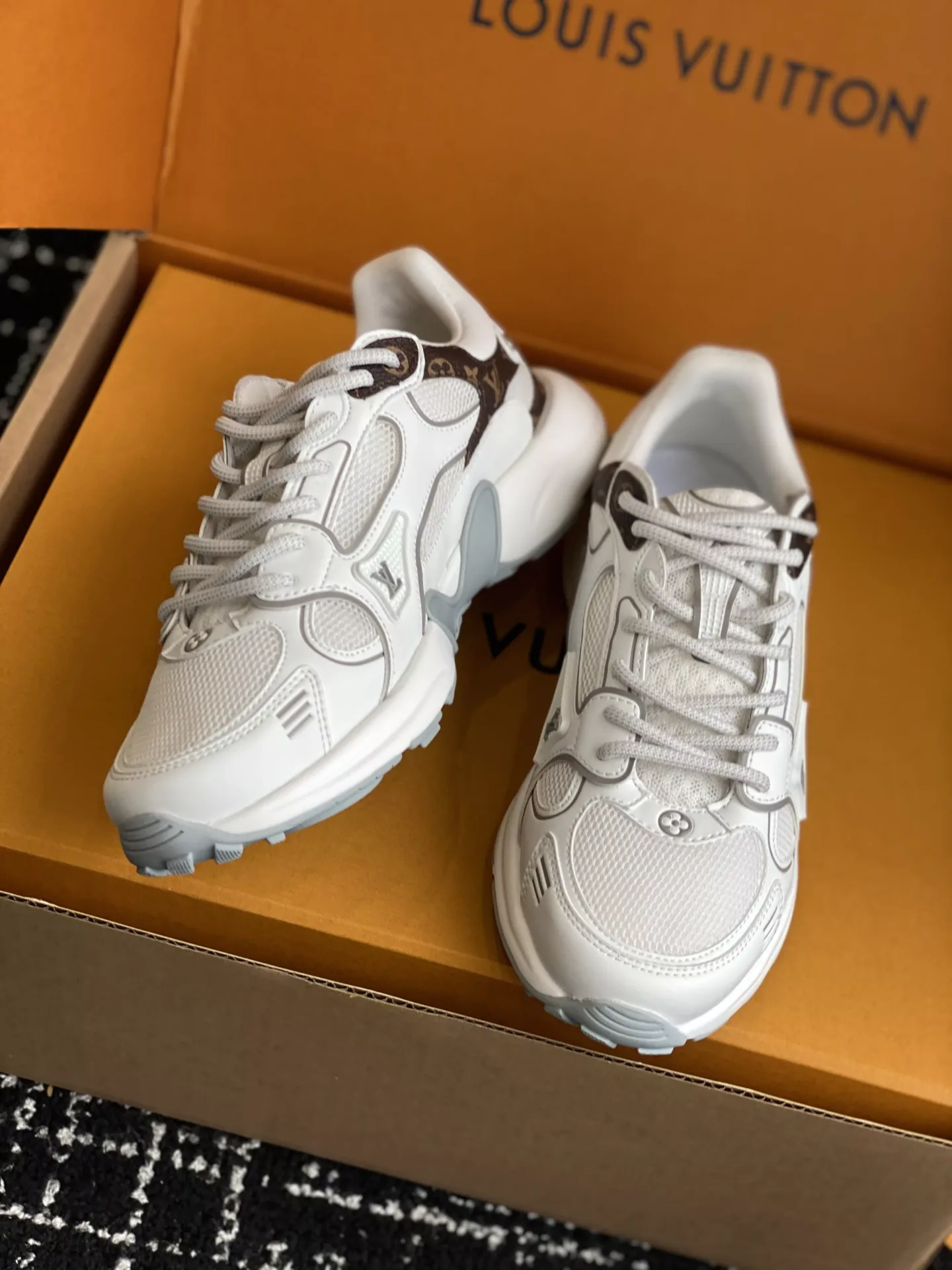 Louis Vuitton Olympia-24