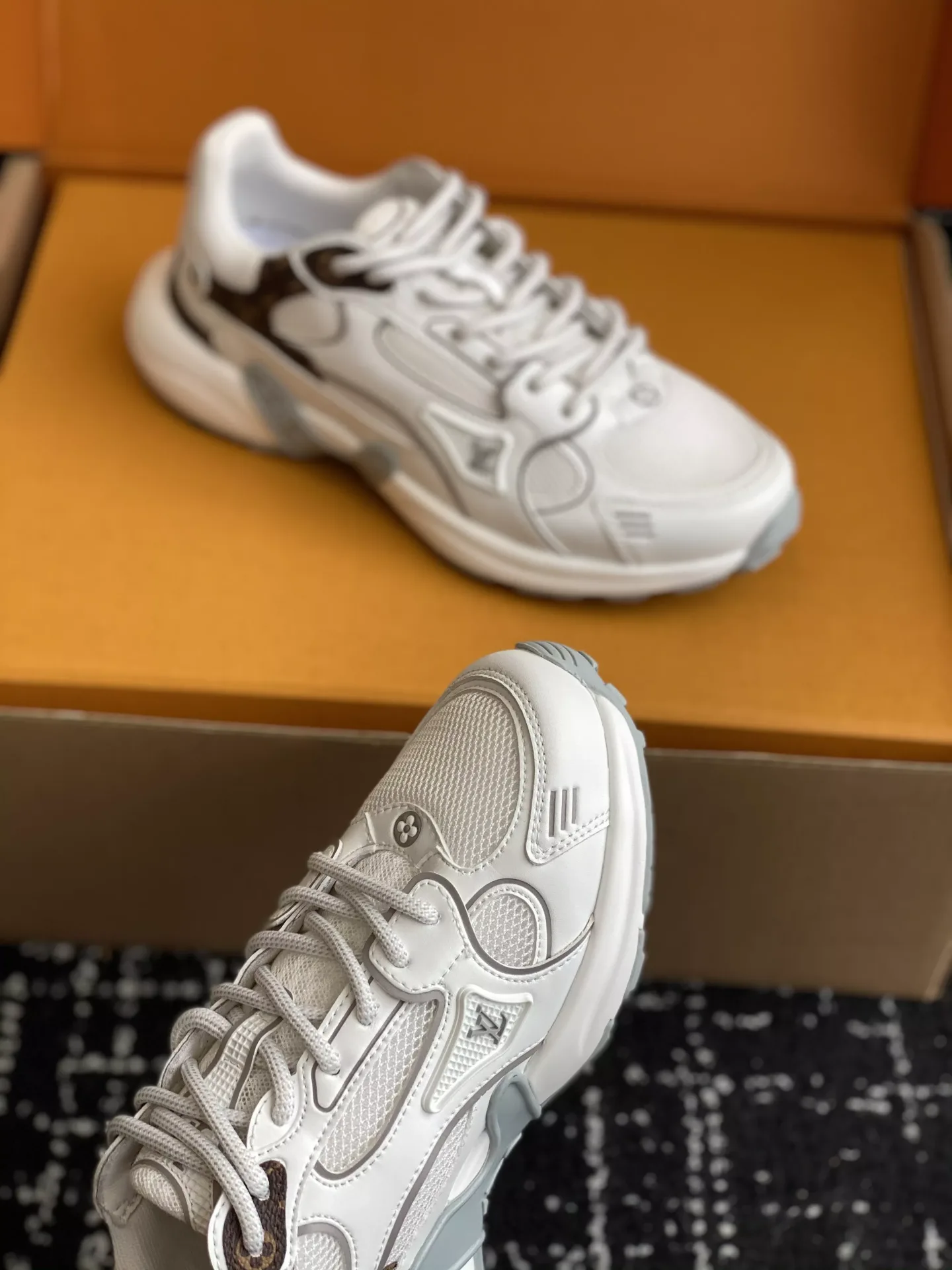 Louis Vuitton Olympia-25