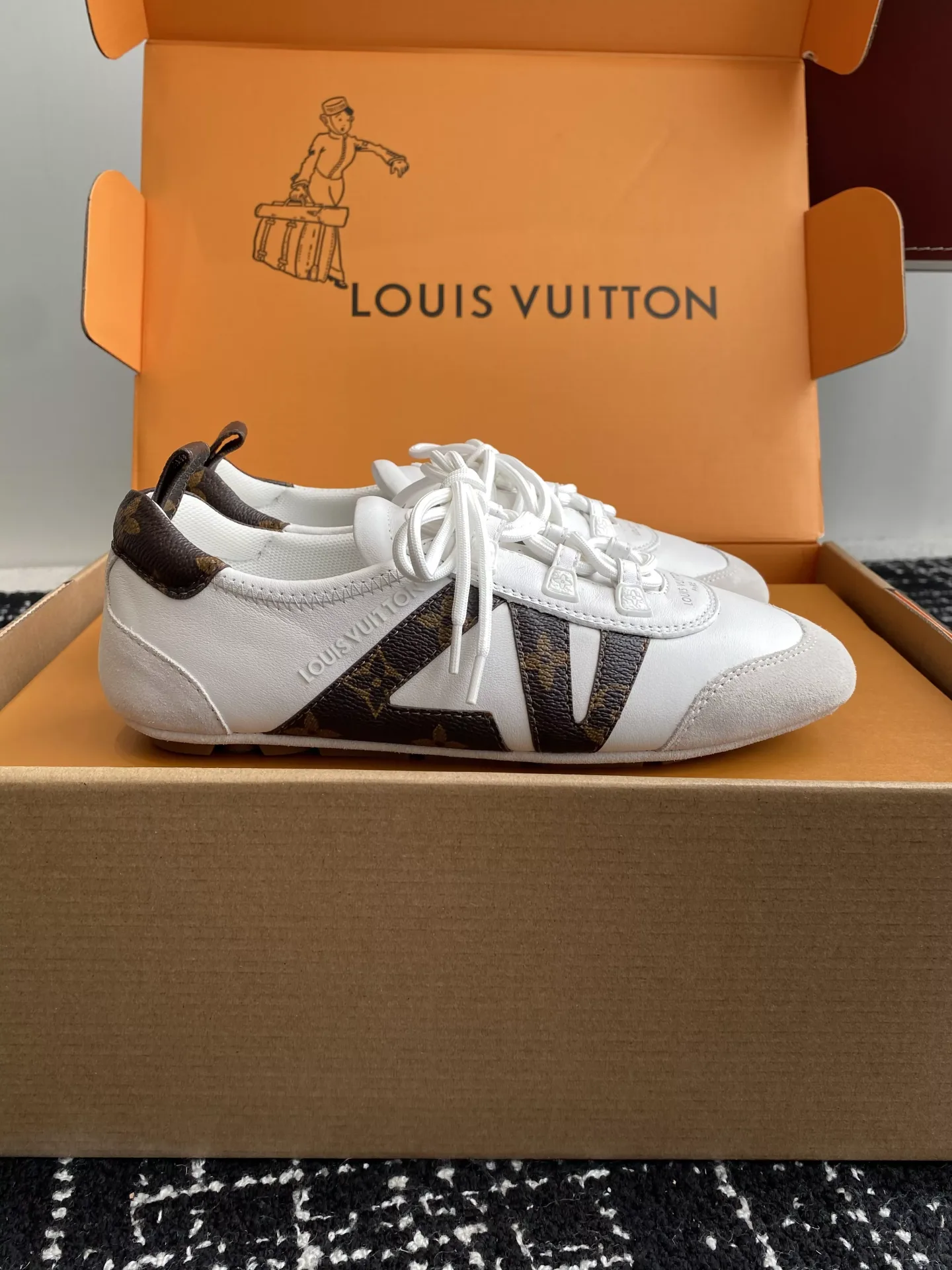 Louis Vuitton Sneakerina-01