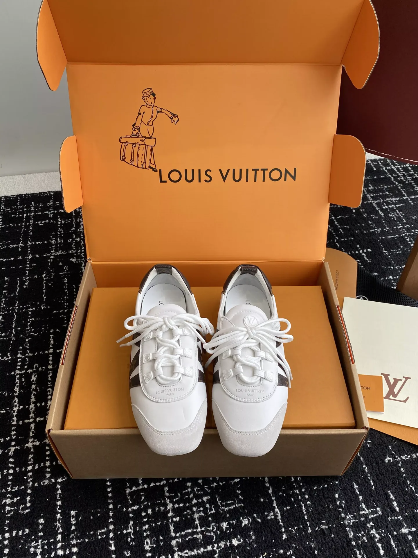 Louis Vuitton Sneakerina-02