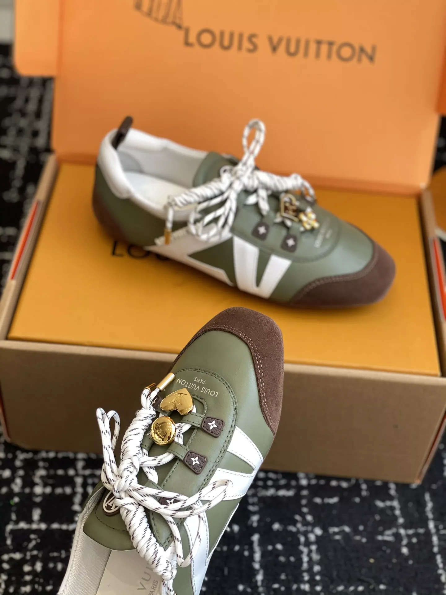 Louis Vuitton Sneakerina-42