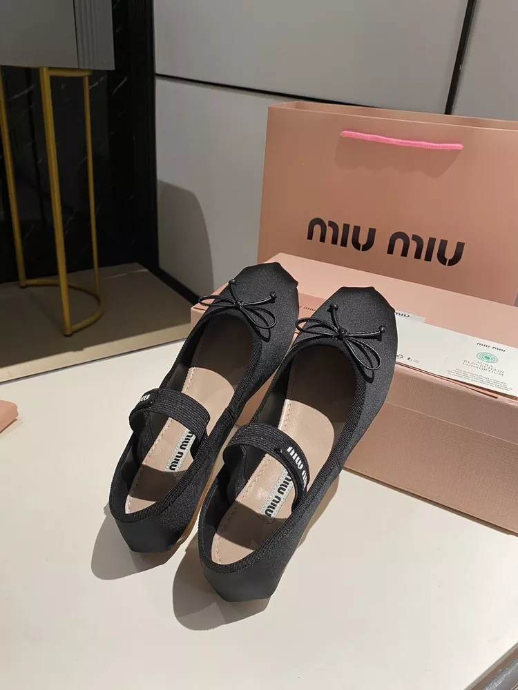 Miu Miu 1243-33