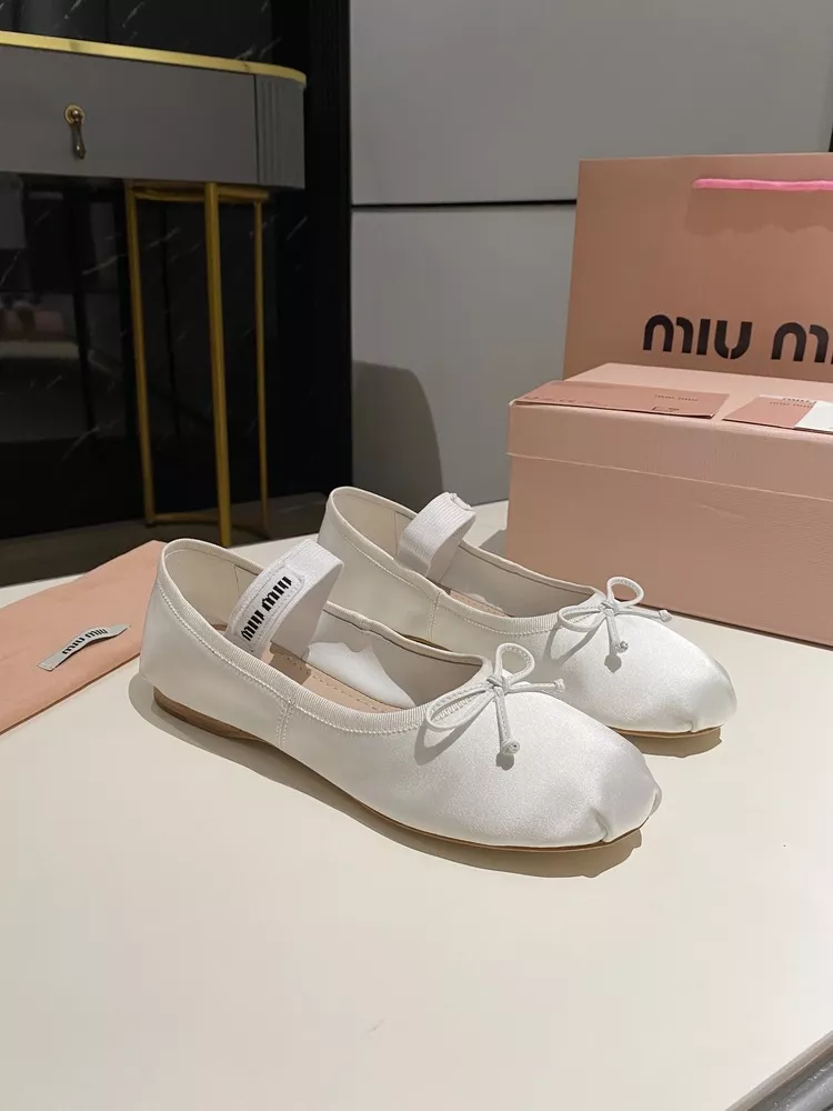 Miu Miu 1243-39