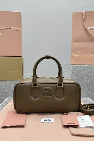 Miu Miu Arcadie