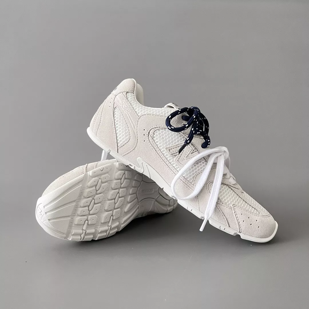 Miu Miu x New Balance 530-17