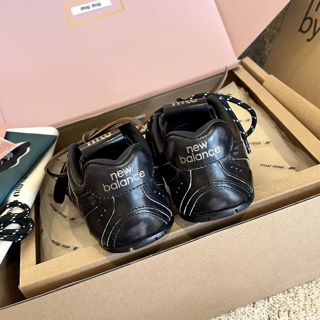 Miu Miu x New Balance 530-25