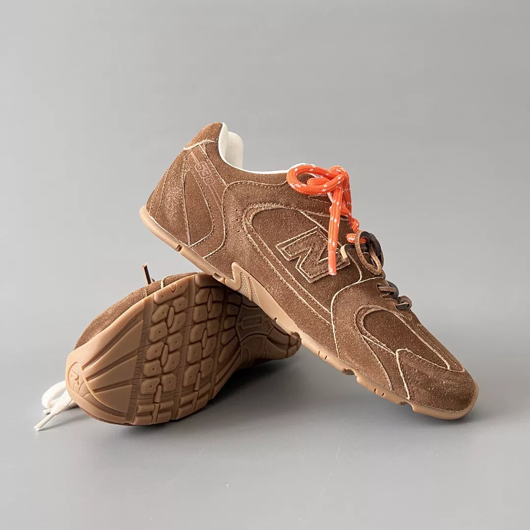 Miu Miu x New Balance 530-44