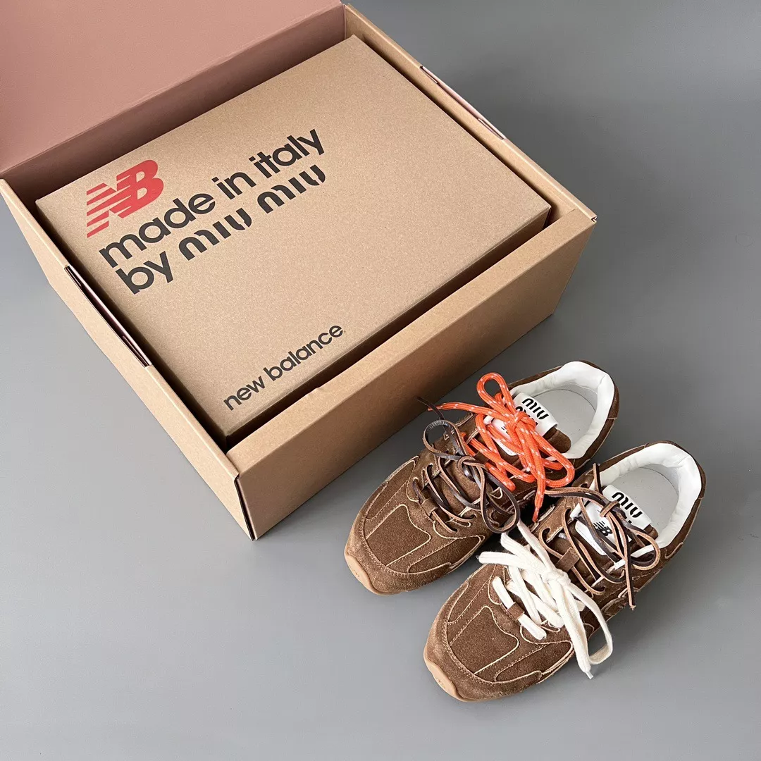 Miu Miu x New Balance 530-45