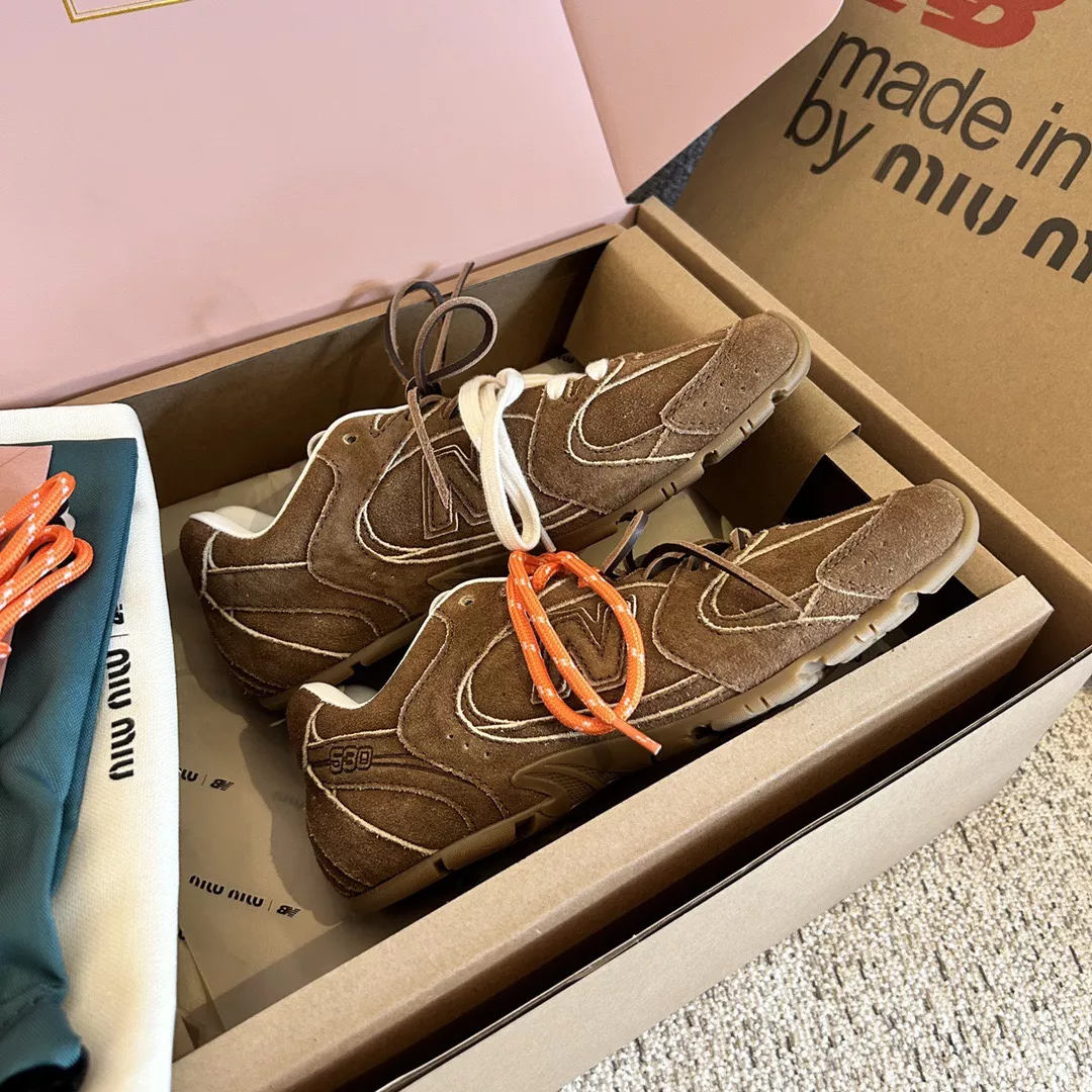 Miu Miu x New Balance 530-48