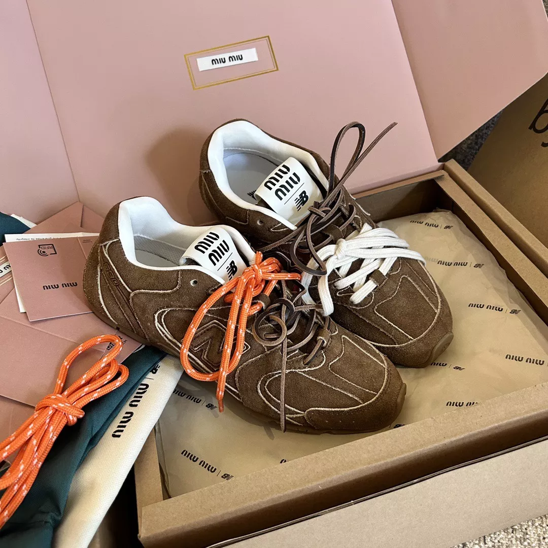 Miu Miu x New Balance 530-50