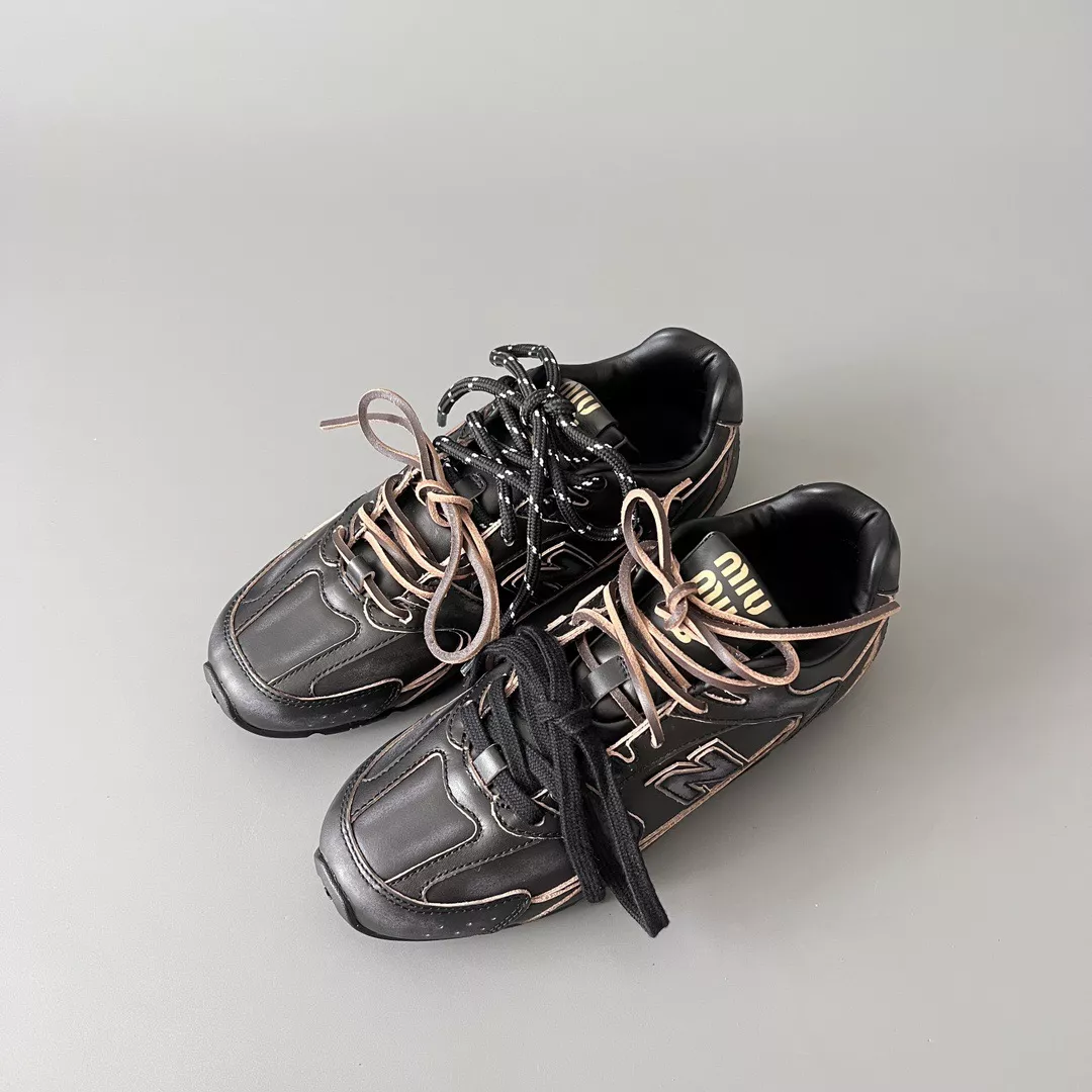 Miu Miu x New Balance 530-64
