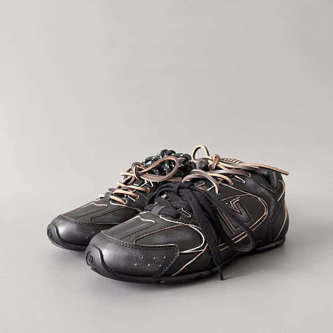 Miu Miu x New Balance 530-65