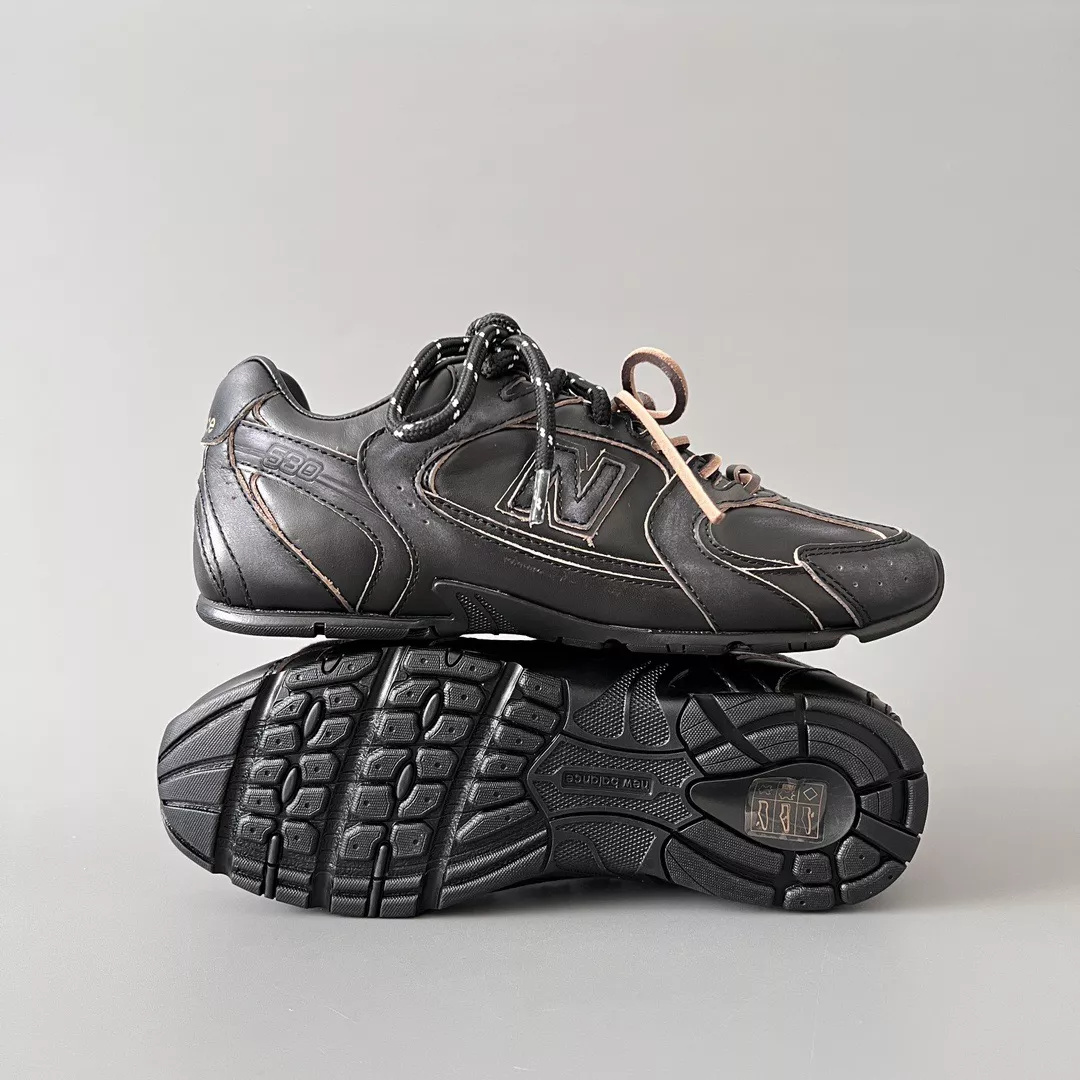 Miu Miu x New Balance 530-70