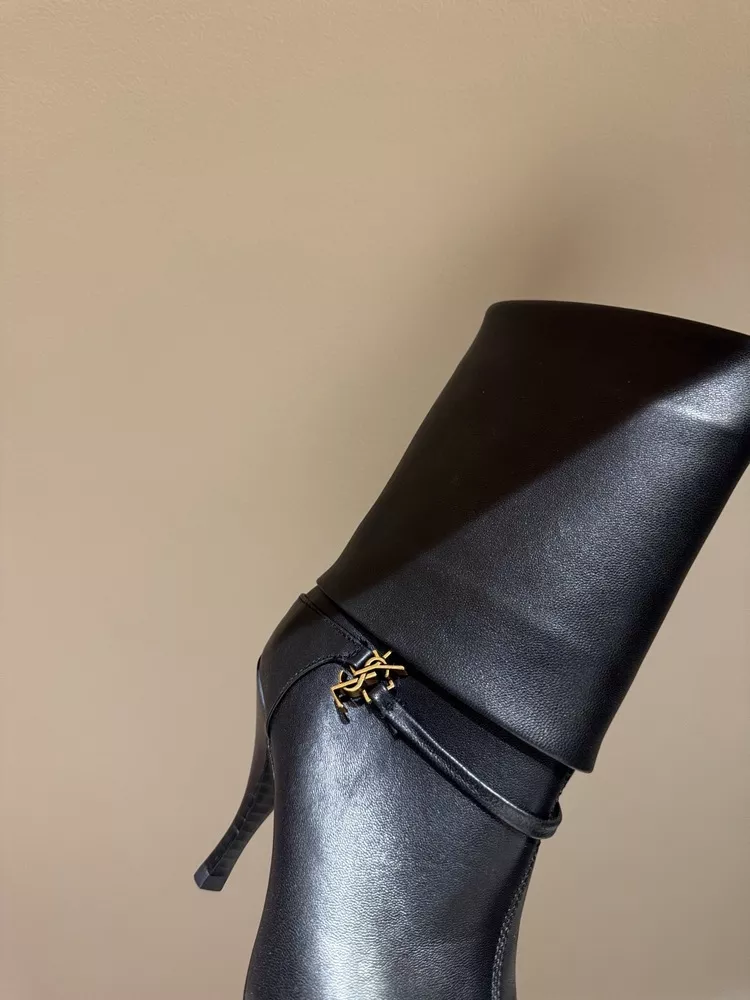 Yves Saint Laurent 1220-07