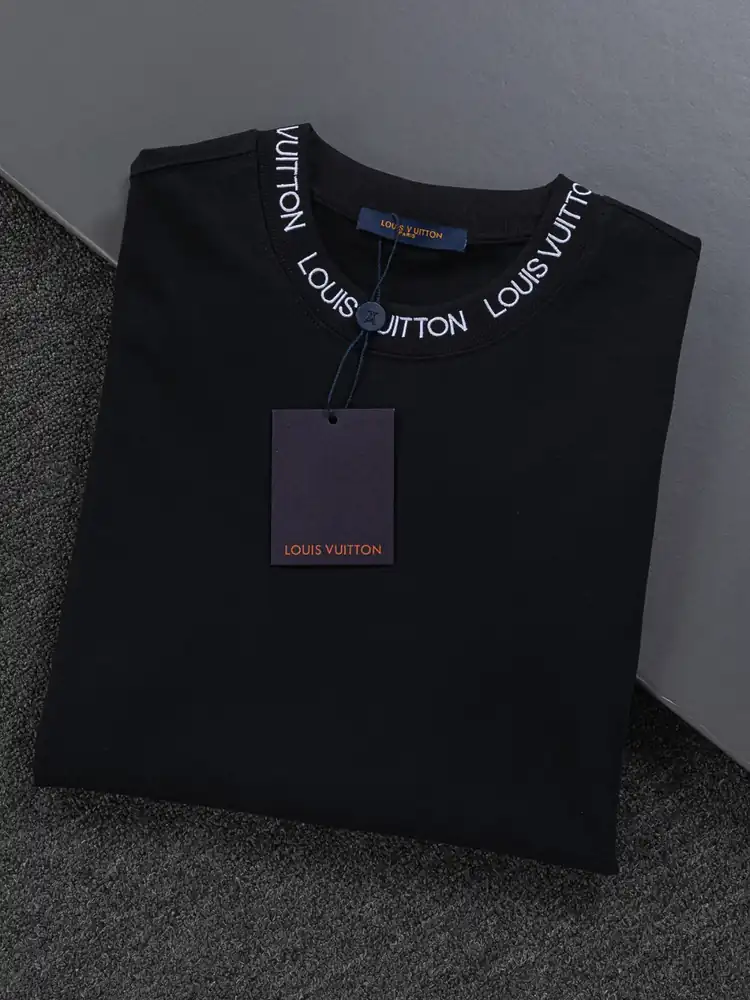 Louis-Vuitton-1482-11