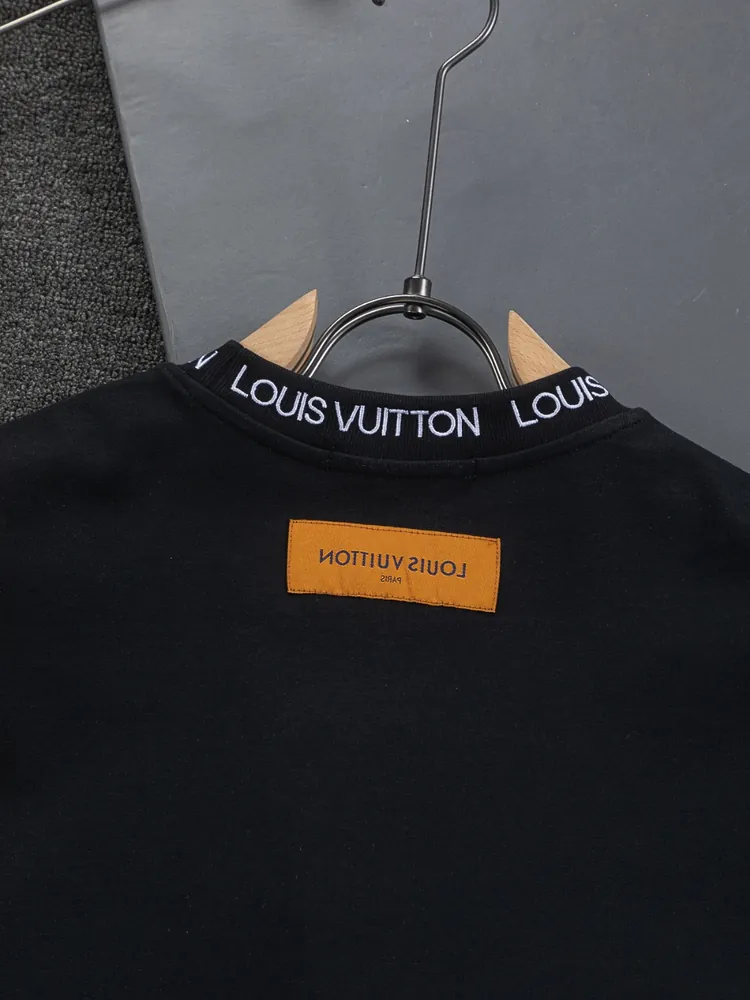 Louis-Vuitton-1482-15