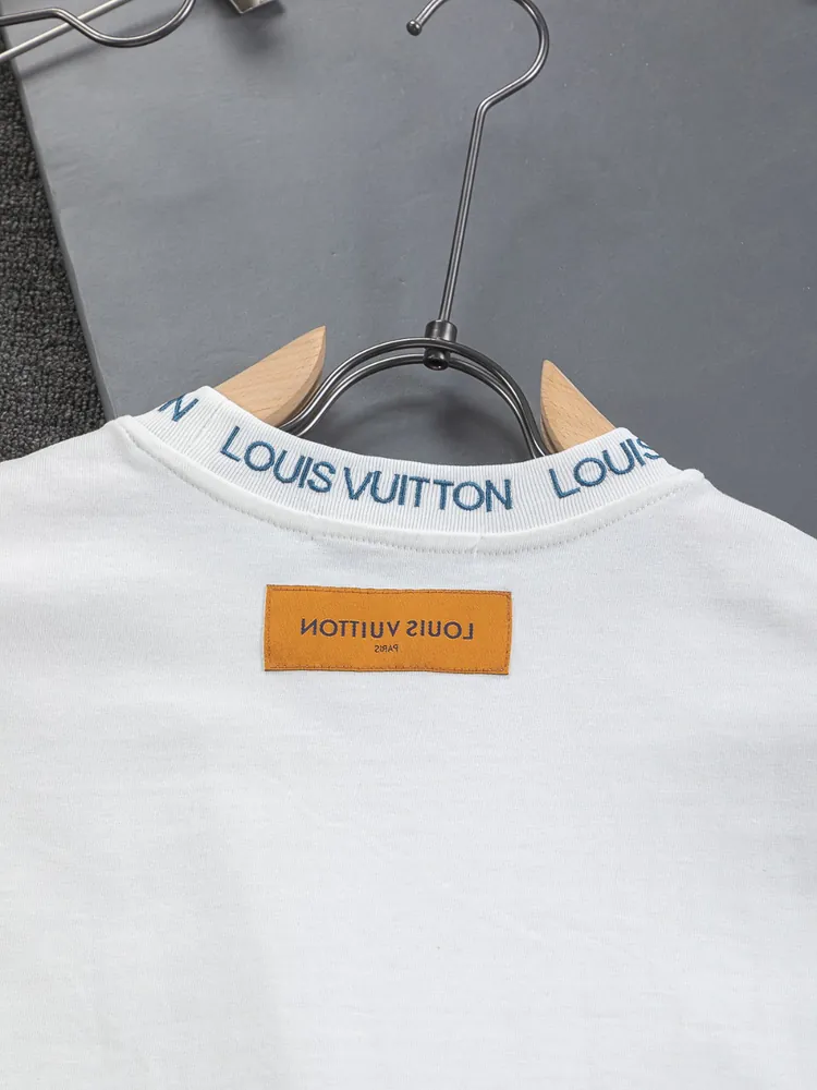 Louis-Vuitton-1482-6