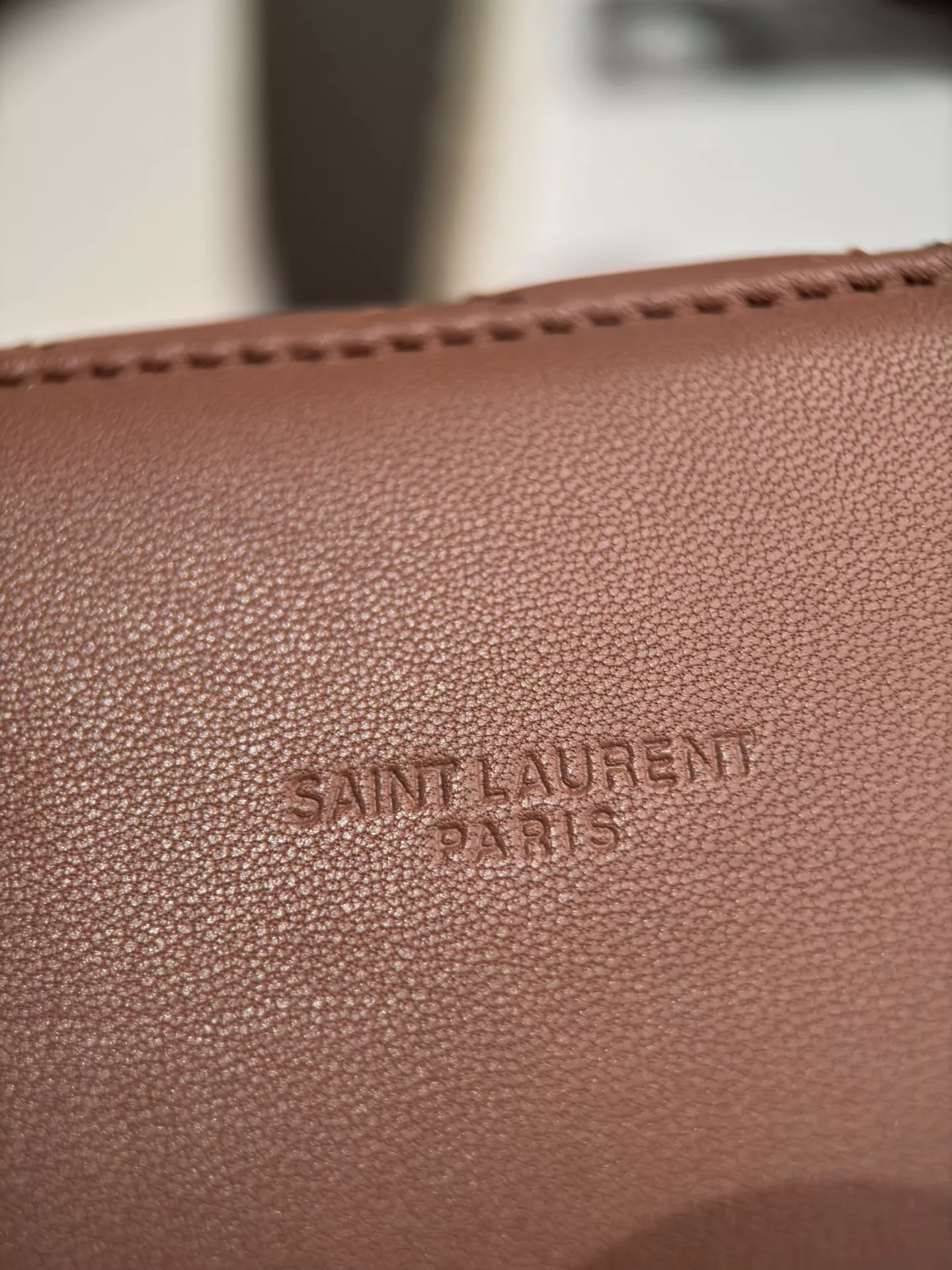 Yves-Saint-Laurent-Gaby-30-1.webp